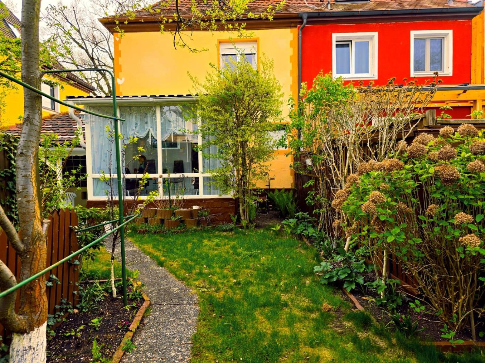 Villa B&r In Der Naehe Des Flughafens